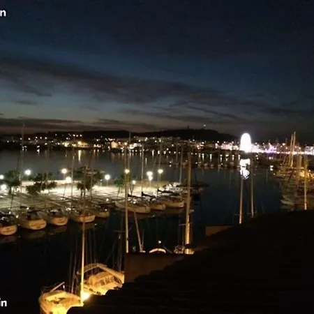 Magnifique Vue Port Et アパート